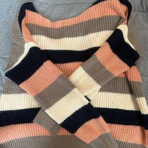 Boho Open Back Sweater | Envy | Size M | Cozy & Colorful